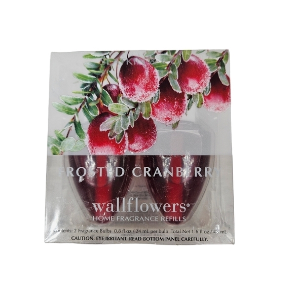 NWT Bath & Body‎ Works Wallflowers Home Fragrance Refills Frosted Cranberry R20 - Picture 1 of 4